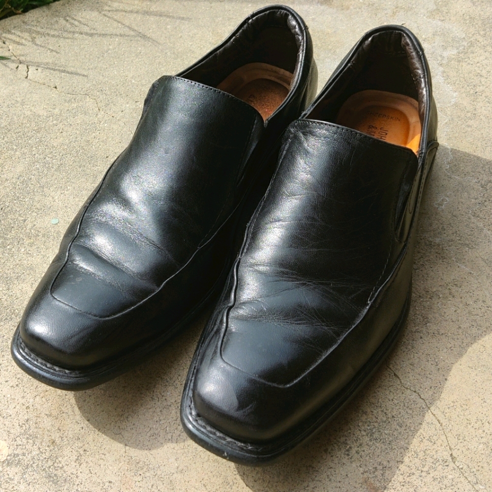 Johnston & Murphy Black Leather Loafers